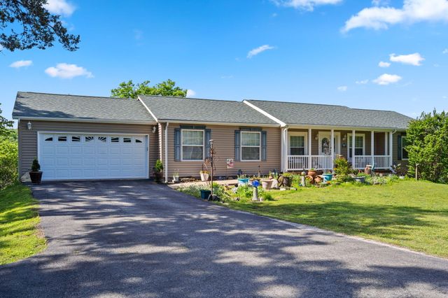 645 Lake Ranch Road, Kissee Mills, MO 65680