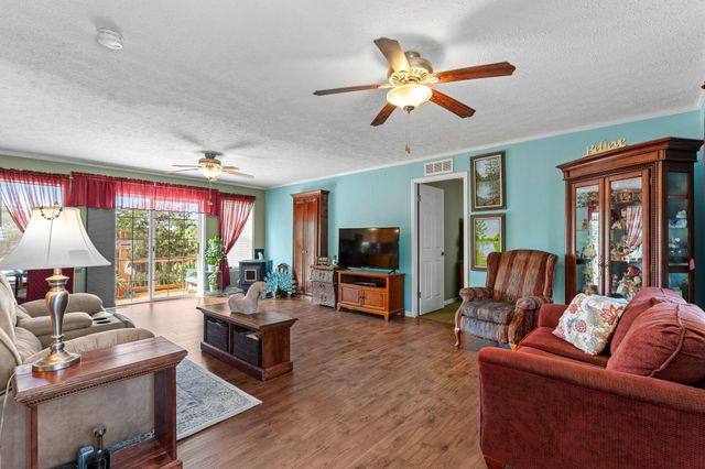 645 Lake Ranch Road, Kissee Mills, MO 65680