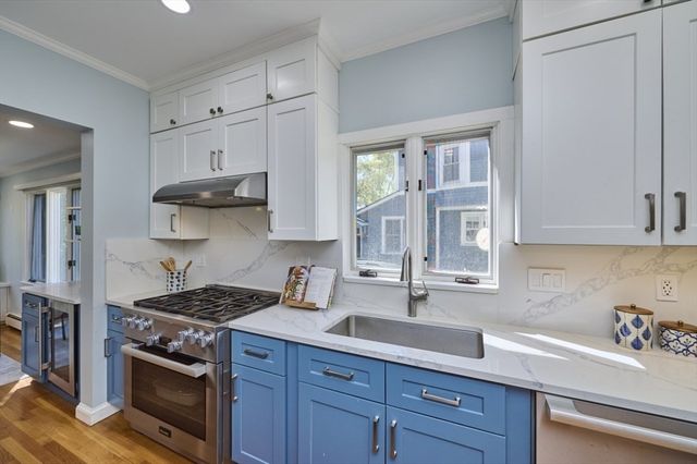 16 Harrison St, Newton, MA 02461