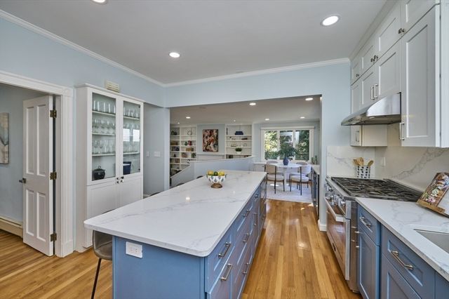 16 Harrison St, Newton, MA 02461