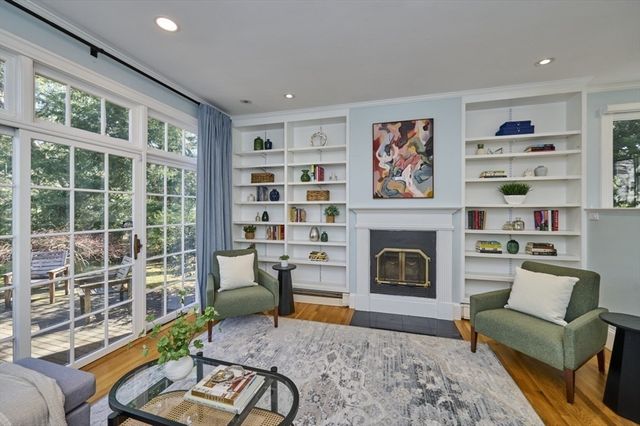 16 Harrison St, Newton, MA 02461