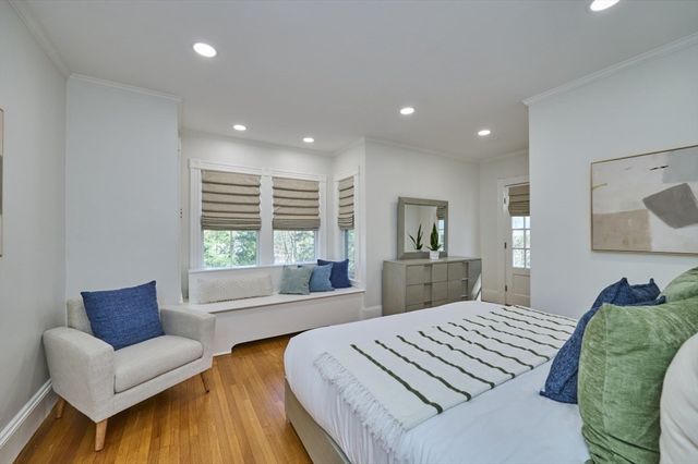 16 Harrison St, Newton, MA 02461