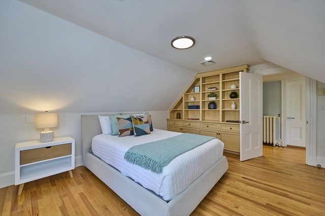 16 Harrison St, Newton, MA 02461