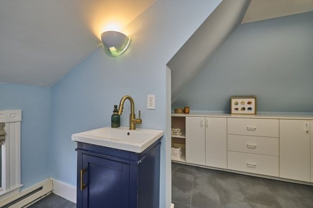 16 Harrison St, Newton, MA 02461