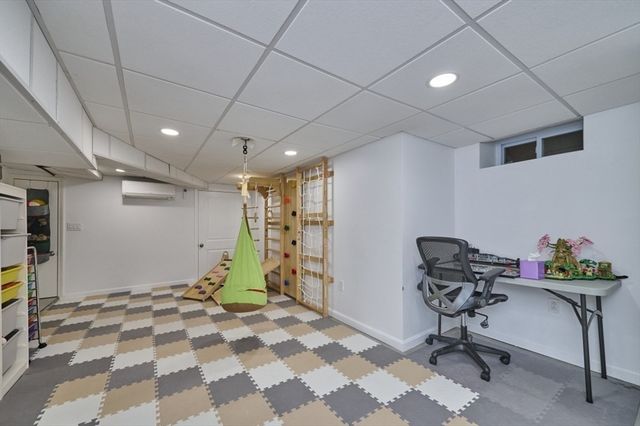 16 Harrison St, Newton, MA 02461