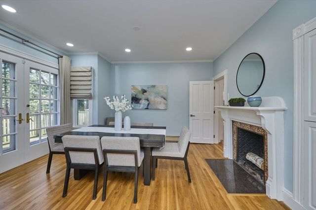 16 Harrison St, Newton, MA 02461