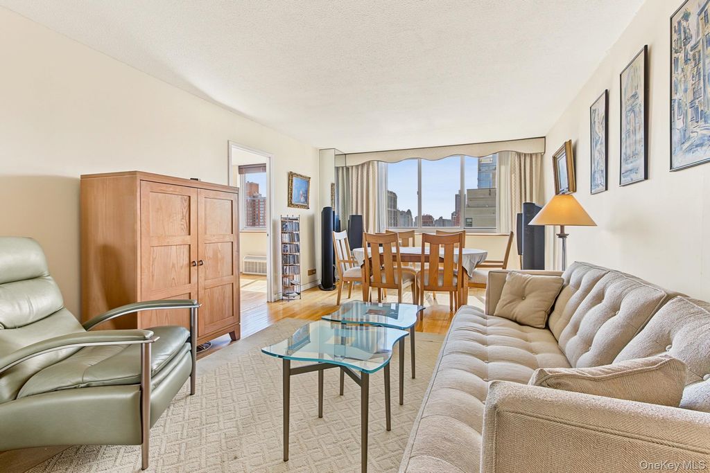 345 E 93rd Street 30C, New York (manhattan), NY 10128 — photo 3