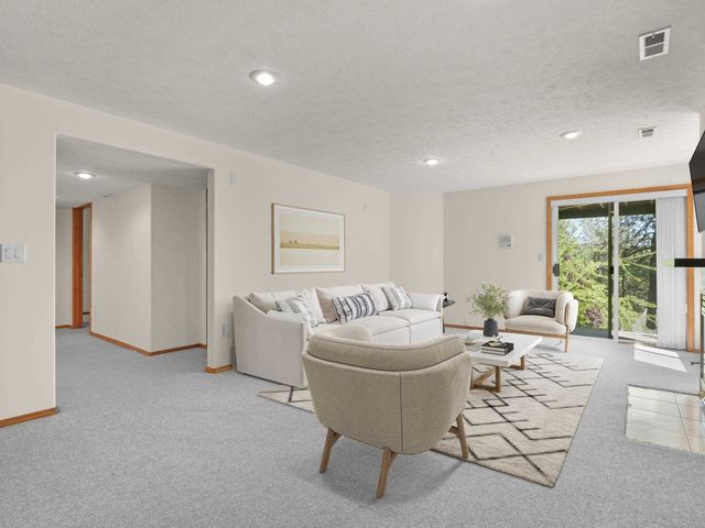 5202 N Hutton View Ln, Spokane, WA 99212