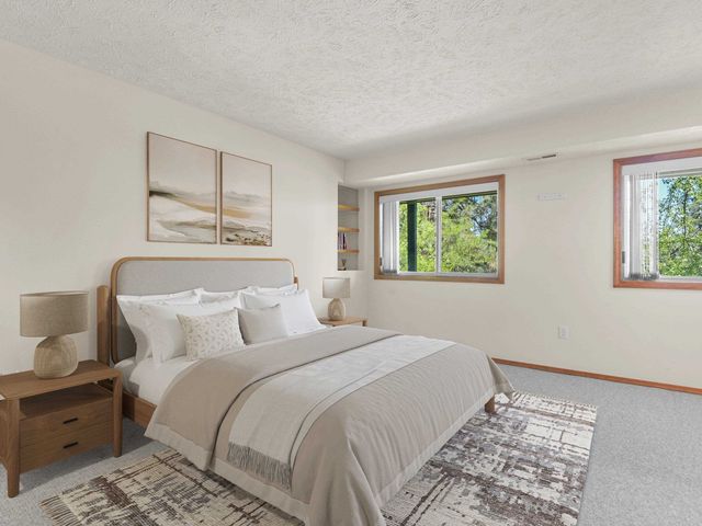 5202 N Hutton View Ln, Spokane, WA 99212