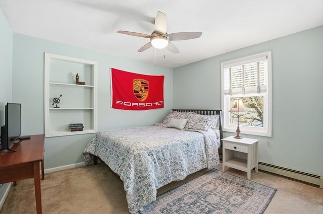 174 Columbus Dr, Fall River, MA 02720