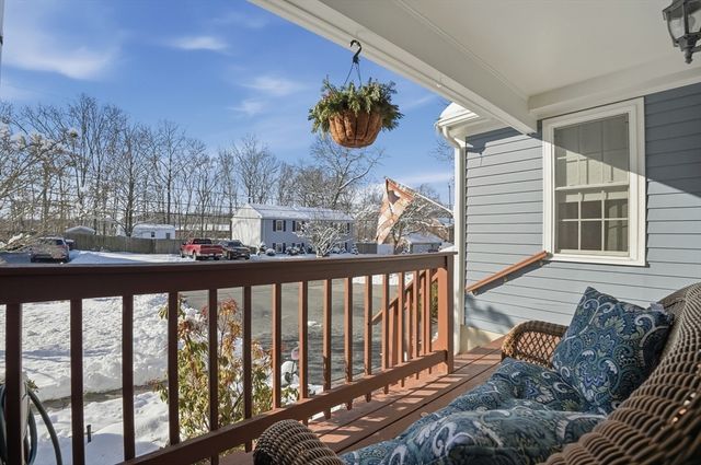 174 Columbus Dr, Fall River, MA 02720