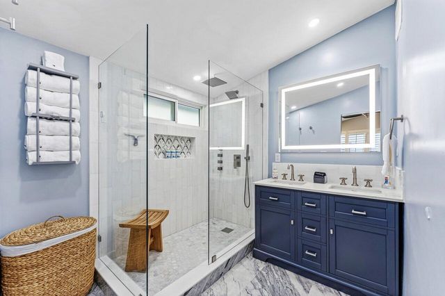 2625 NE 27th Way, Fort Lauderdale, FL 33306