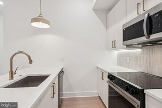 20-30 W ALLENS LN #110, Philadelphia, PA 19119