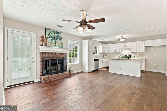 24 Buckthorne Drive, Newnan, GA 30265