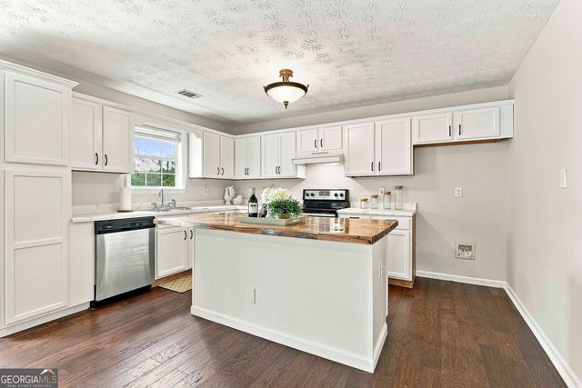 24 Buckthorne Drive, Newnan, GA 30265