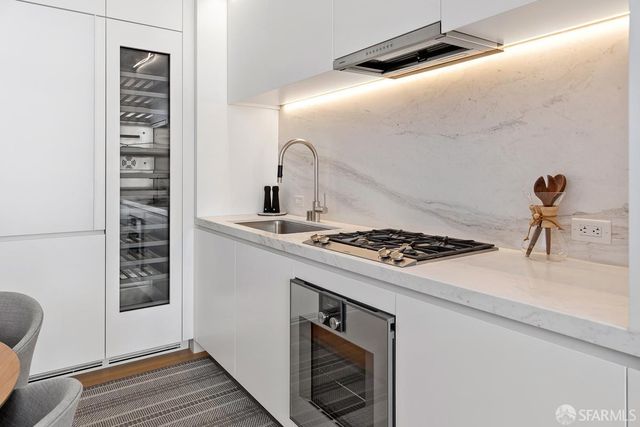 1 Steuart Lane 307, San Francisco, CA 94115