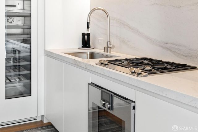 1 Steuart Lane 307, San Francisco, CA 94115