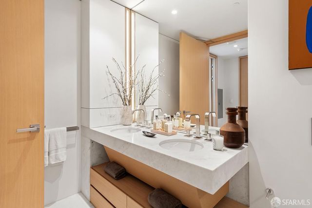 1 Steuart Lane 307, San Francisco, CA 94115