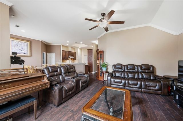 3135 Guadaloupe, Grand Prairie, TX 75054