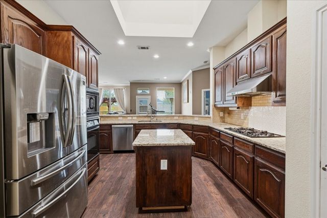 3135 Guadaloupe, Grand Prairie, TX 75054