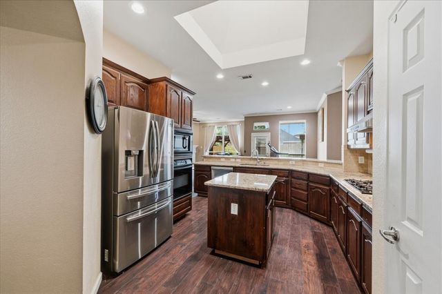 3135 Guadaloupe, Grand Prairie, TX 75054