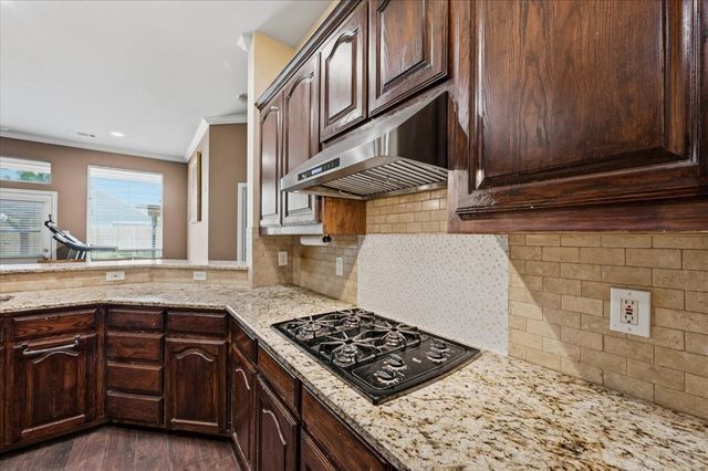 3135 Guadaloupe, Grand Prairie, TX 75054