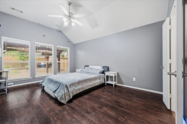 3135 Guadaloupe, Grand Prairie, TX 75054