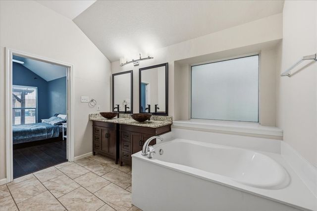 3135 Guadaloupe, Grand Prairie, TX 75054