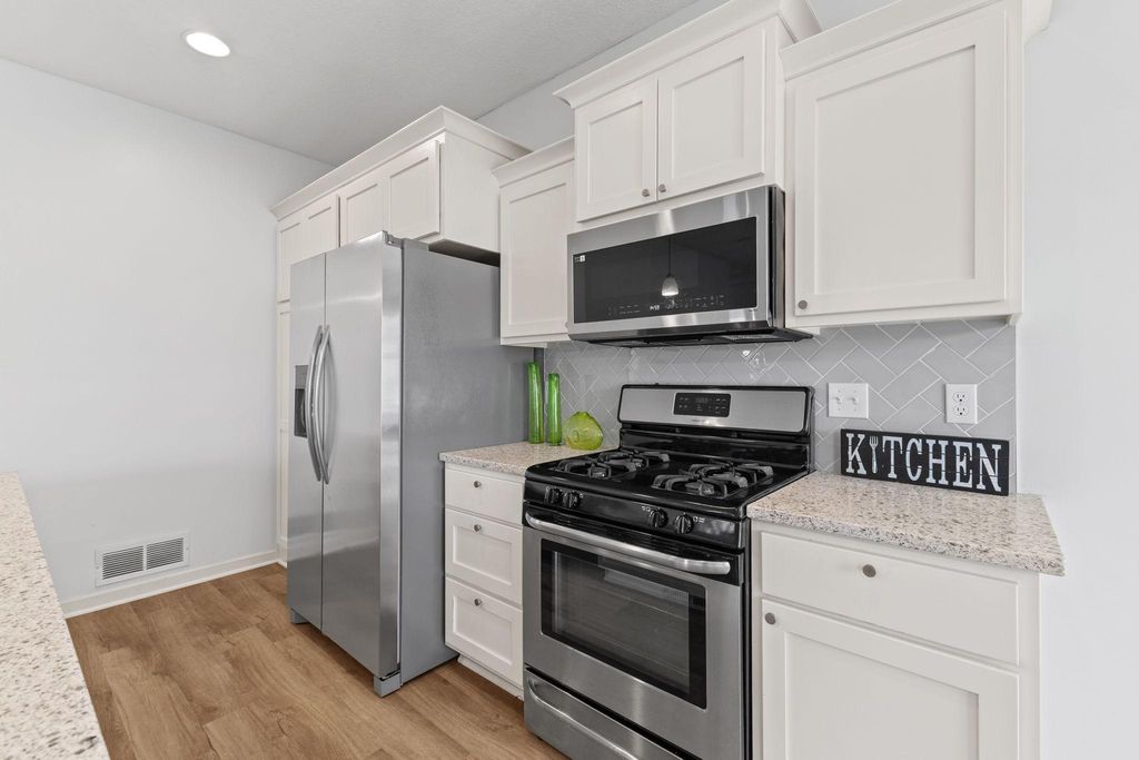 10730 Knollwood Lane, Woodbury, MN 55129 — photo 2