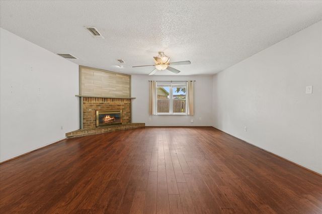 4212 Selina Court, Arlington, TX 76016