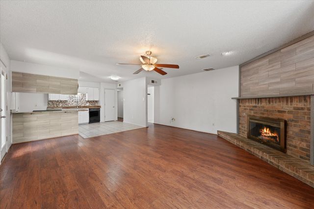 4212 Selina Court, Arlington, TX 76016