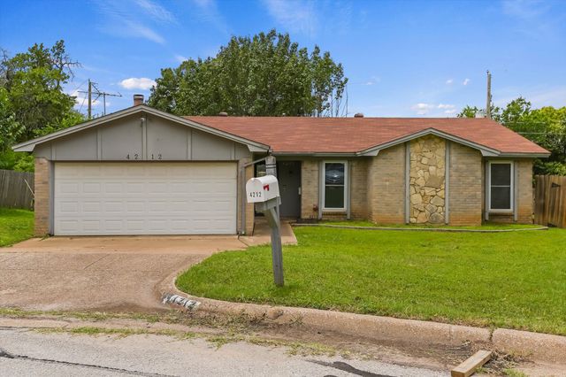 4212 Selina Court, Arlington, TX 76016
