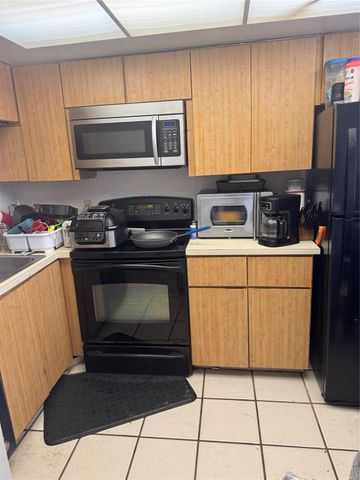 103 Royal Park Dr 2C, Oakland Park, FL 33309