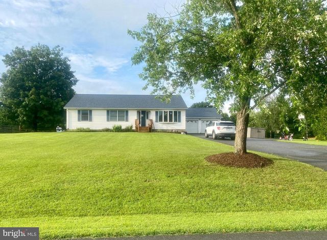 61 EVENING STAR LN, Martinsburg, WV 25404