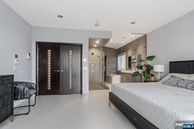 760 Undercliff B, Edgewater, NJ 07020