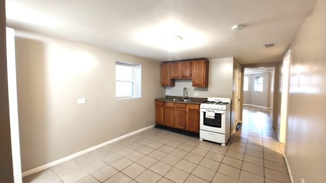 3643 S Hermitage Avenue B, Chicago, IL 60609