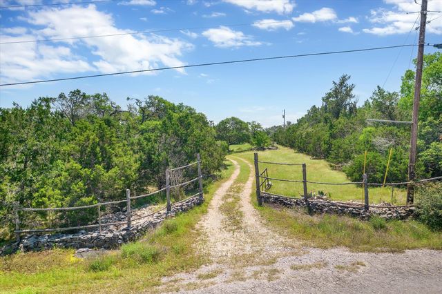 700 Oak Grove RD, San Marcos, TX 78666