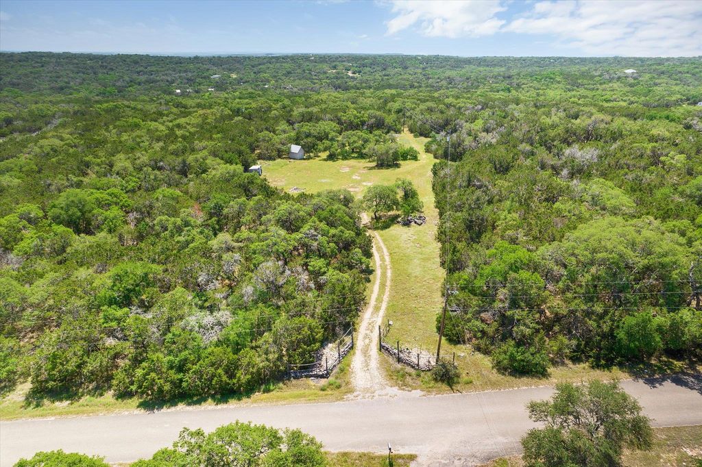 700 Oak Grove RD, San Marcos, TX 78666