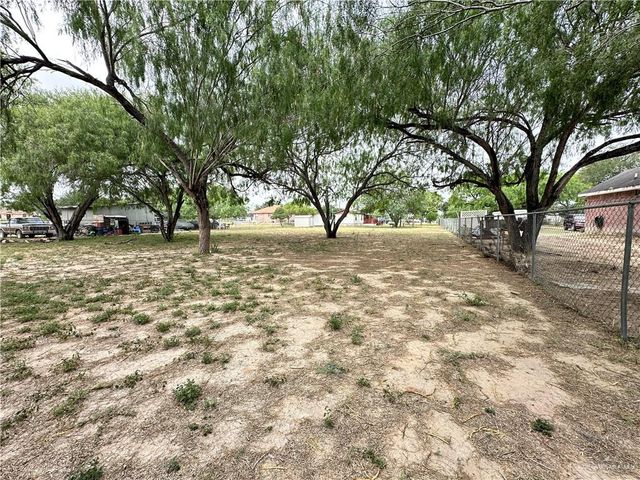 8110 Lake Citrus Drive, Edinburg, TX 78541