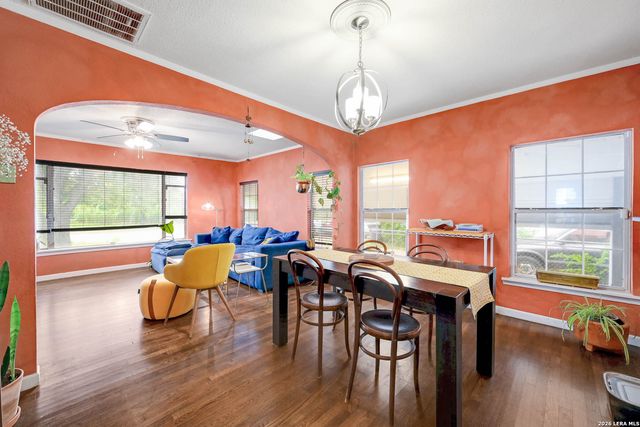 2231 W WOODLAWN AVE, San Antonio, TX 78201