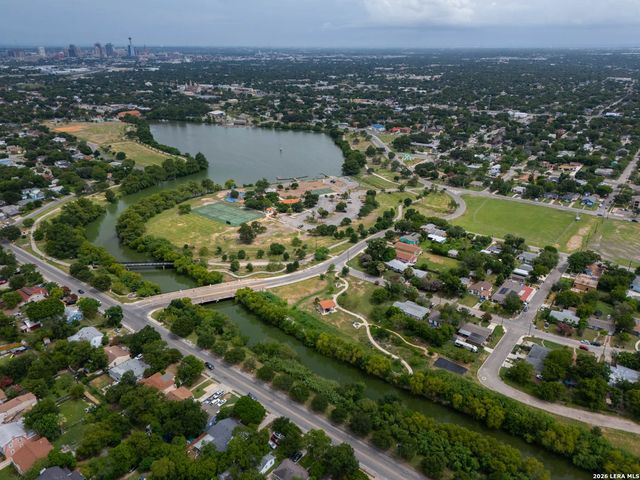 2231 W WOODLAWN AVE, San Antonio, TX 78201