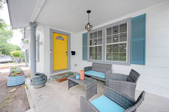 2231 W WOODLAWN AVE, San Antonio, TX 78201