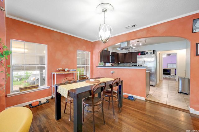 2231 W WOODLAWN AVE, San Antonio, TX 78201