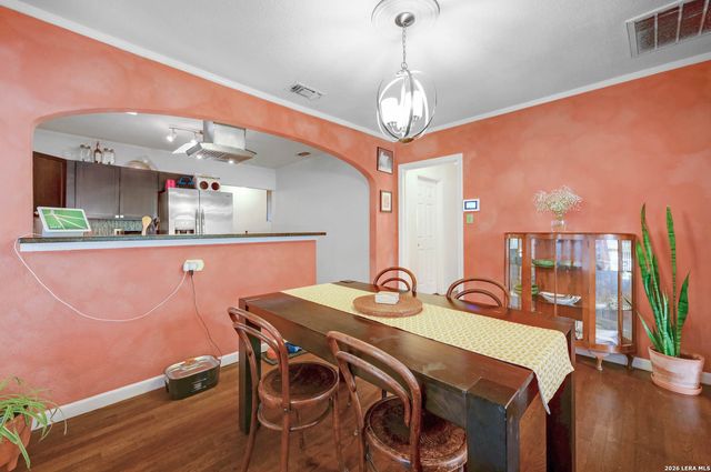 2231 W WOODLAWN AVE, San Antonio, TX 78201