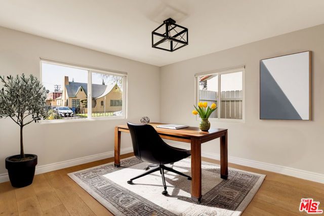 5819 Ernest Avenue, Los Angeles, CA 90034