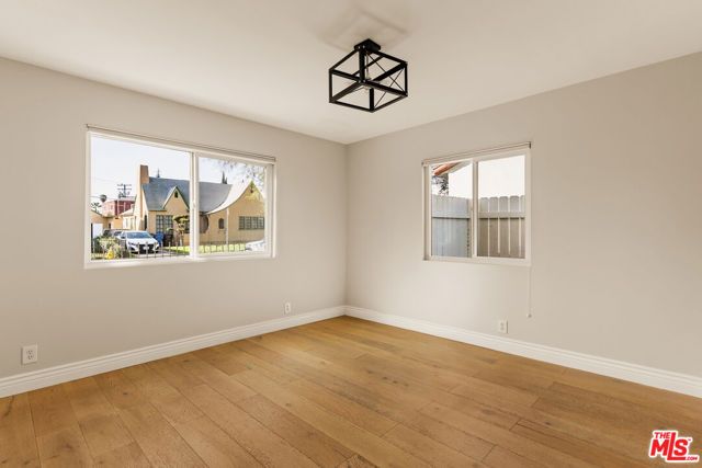 5819 Ernest Avenue, Los Angeles, CA 90034