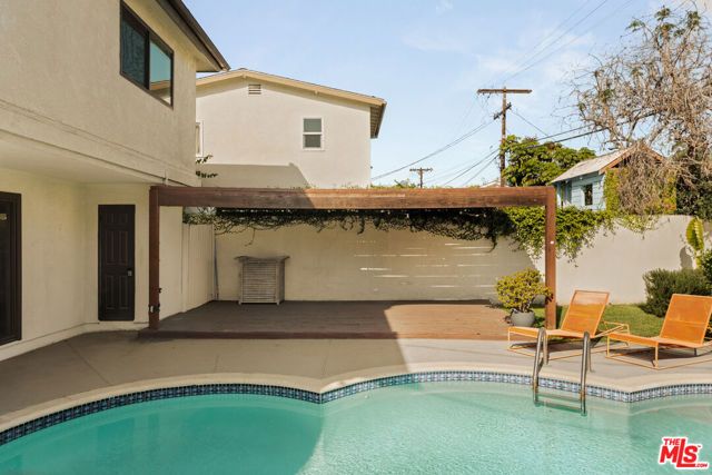 5819 Ernest Avenue, Los Angeles, CA 90034