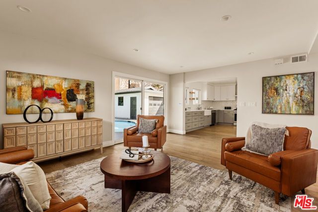 5819 Ernest Avenue, Los Angeles, CA 90034