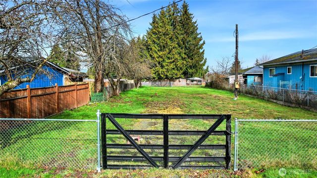 2117 E 5th Avenue, Port Angeles, WA 98362
