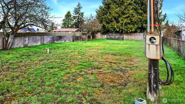 2117 E 5th Avenue, Port Angeles, WA 98362